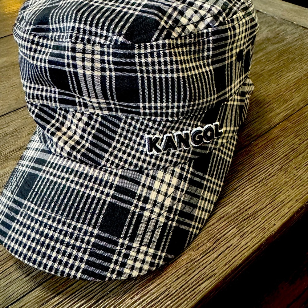 S/M KANGOL Marquee Plaid Army hat